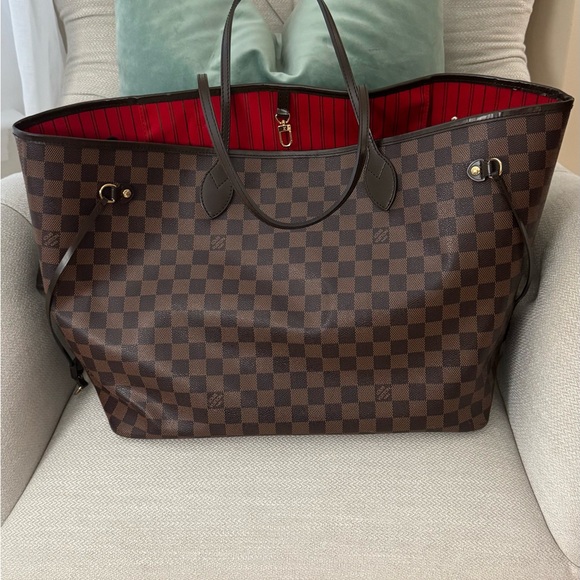 Louis Vuitton Handbags - Louis Vuitton Damier Ebene Neverfull GM